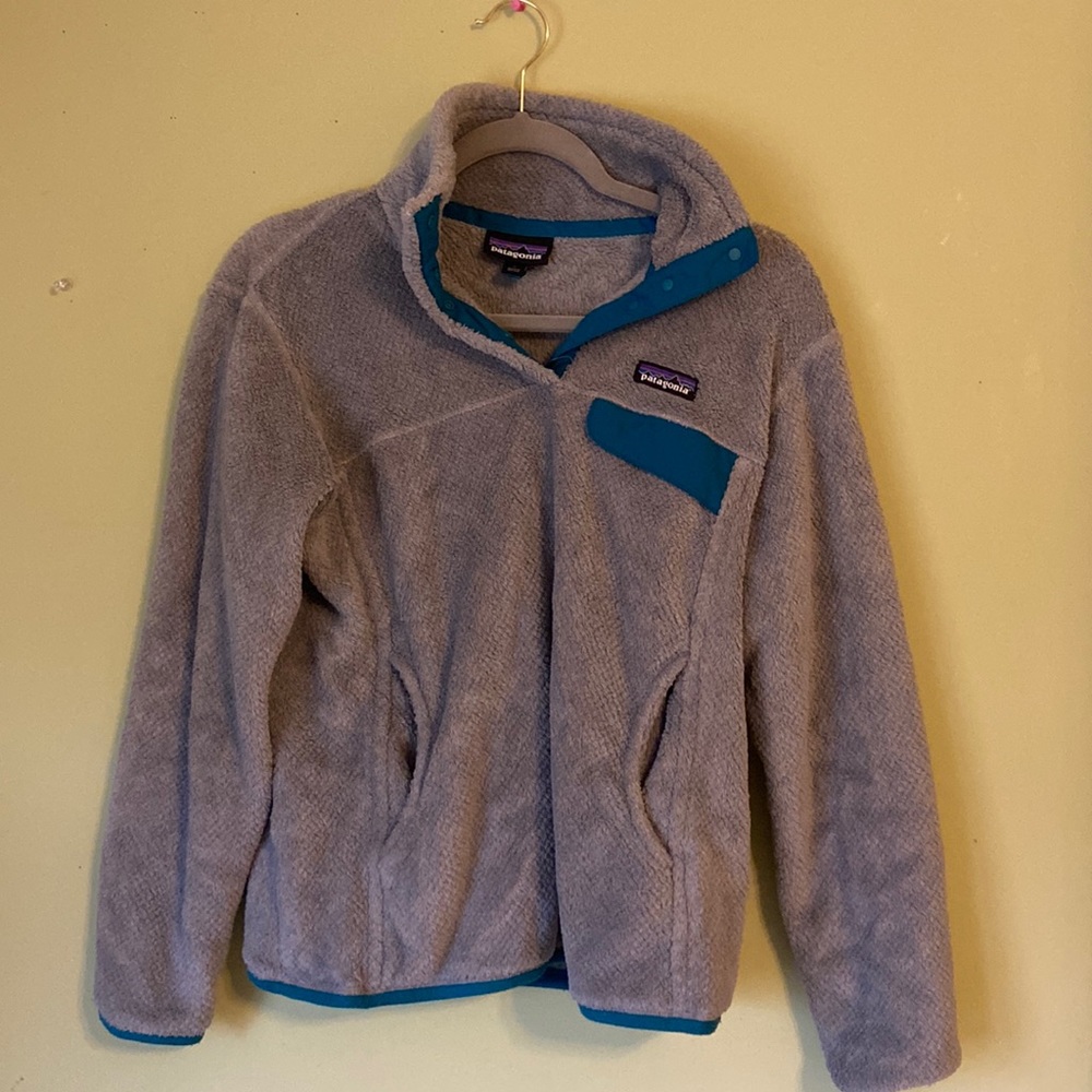 Patagonia Grey and Teal Snap T Pullover